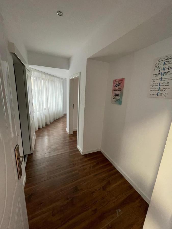 Riviera Unirii Residence Boekarest Buitenkant foto